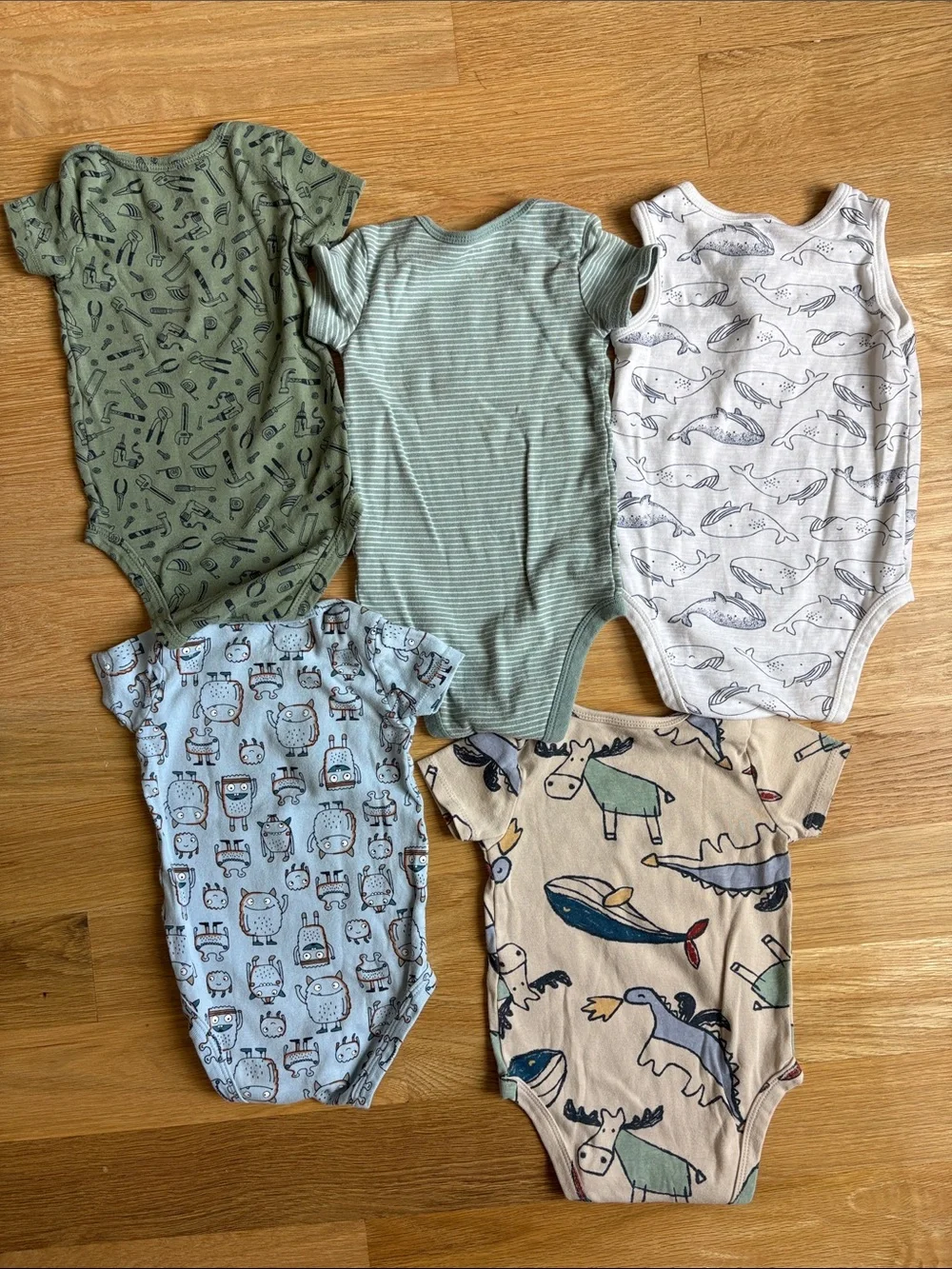 CARTERS | ASSORTED BODYSUITS
